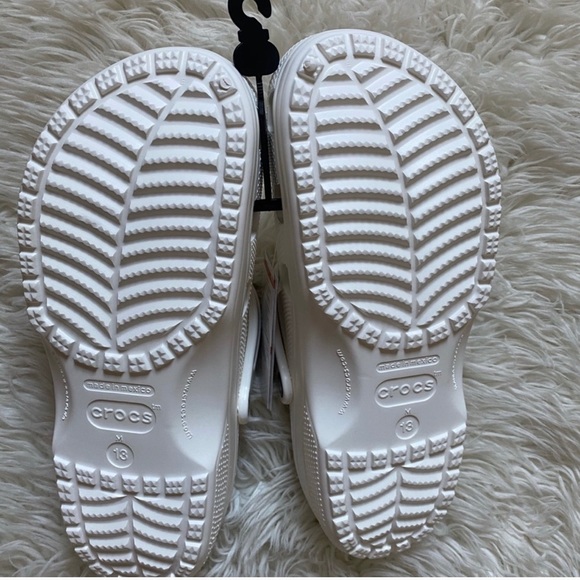 White Crocs Clogs NWT - Picture 5 of 7